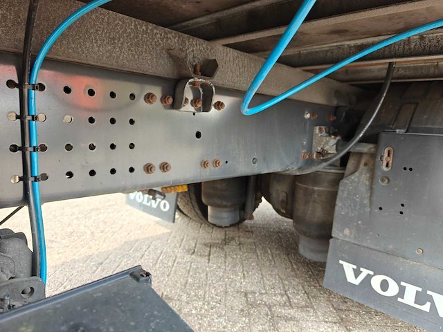 2015 volvo fe 250 vrachtwagen met vloerisolatiepomp - afbeelding 35 van  50