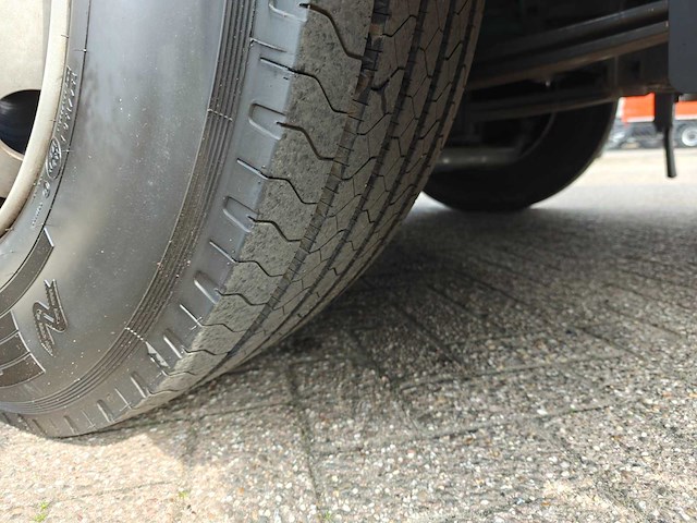 2015 volvo fe 250 vrachtwagen met vloerisolatiepomp - afbeelding 40 van  50