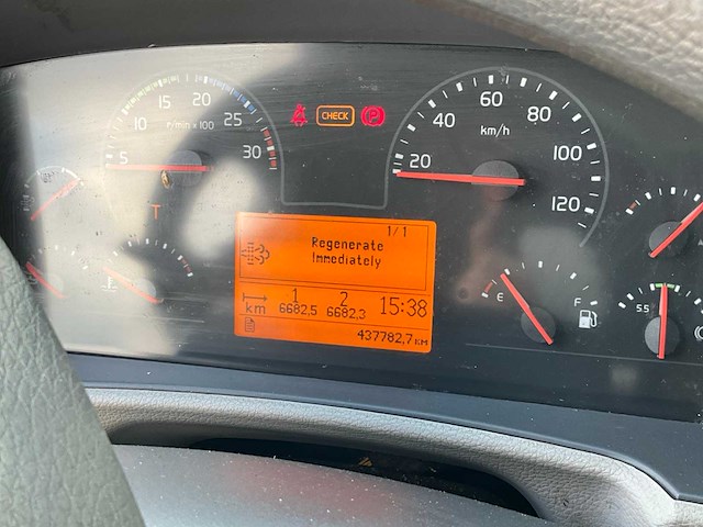 2015 volvo fe vrachtwagen 82-bgb-2 - afbeelding 12 van  12