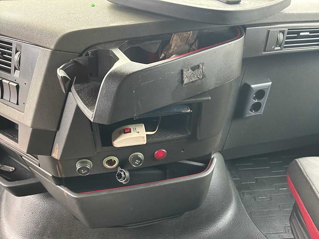 2015 volvo fh 24a3c c3xa4f vrachtwagen - afbeelding 14 van  35