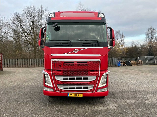 2015 volvo fh 24a3c c3xa4f vrachtwagen - afbeelding 28 van  35