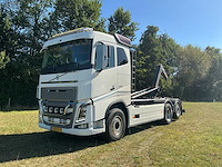 2015 volvo fh16 vrachtwagen met haakarm - afbeelding 12 van  36