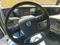 2015 volvo fh16 vrachtwagen met haakarm - afbeelding 9 van  14