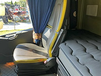 2015 volvo fh16 vrachtwagen met haakarm - afbeelding 10 van  14