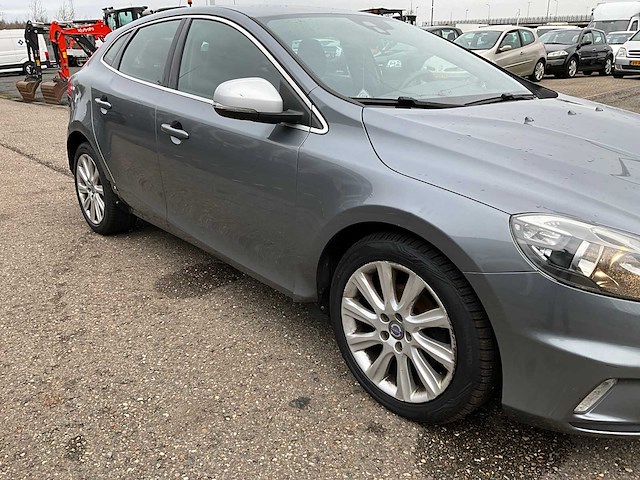 2015 volvo v40 2.0d personenauto gj-751-p - afbeelding 5 van  41