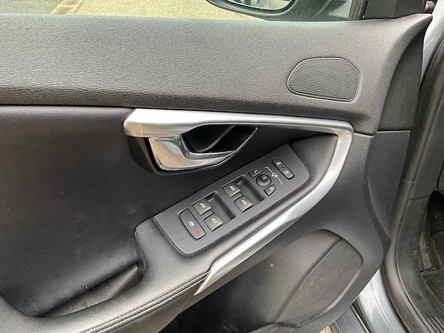 2015 volvo v40 2.0d personenauto gj-751-p - afbeelding 11 van  41