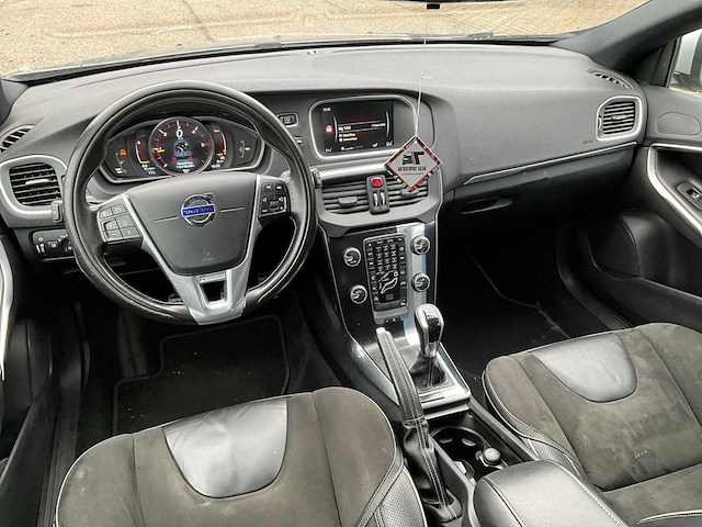 2015 volvo v40 2.0d personenauto gj-751-p - afbeelding 13 van  41