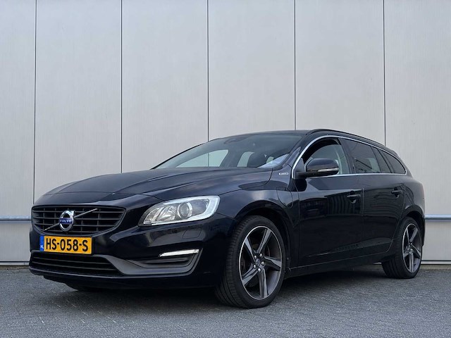 2015 volvo v60 2.4 d6 tw.en. mom. personenauto - afbeelding 1 van  14