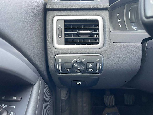 2015 volvo v70 2.0 d4 nordic+ personenauto - afbeelding 4 van  19