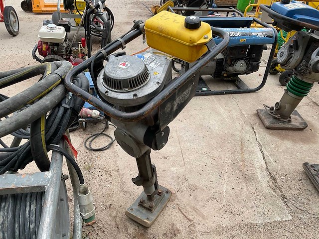 2015 wacker neuson bs 30 trilstamper - afbeelding 1 van  4