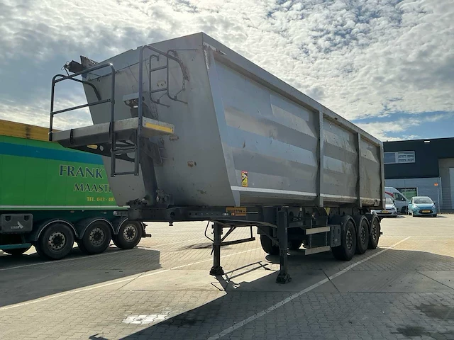 2015 wielton nw-3 s5 sdj 3-assige stalen kipperoplegger – 42 ton – hyva - afbeelding 12 van  39