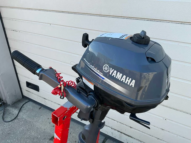 2015 yamaha 2,5 pk 4 takt kortstaart buitenboordmotor - afbeelding 2 van  9