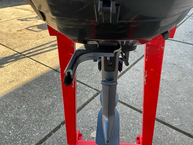 2015 yamaha 2,5 pk 4 takt kortstaart buitenboordmotor - afbeelding 7 van  9