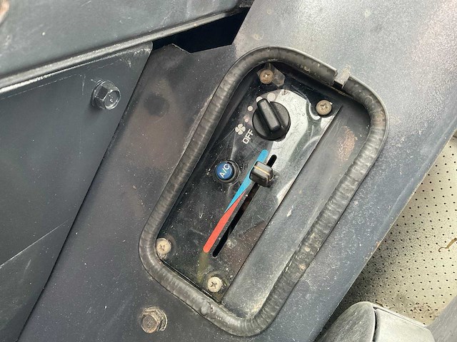 2015 yanmar vio80 midigraafmachine - afbeelding 30 van  32