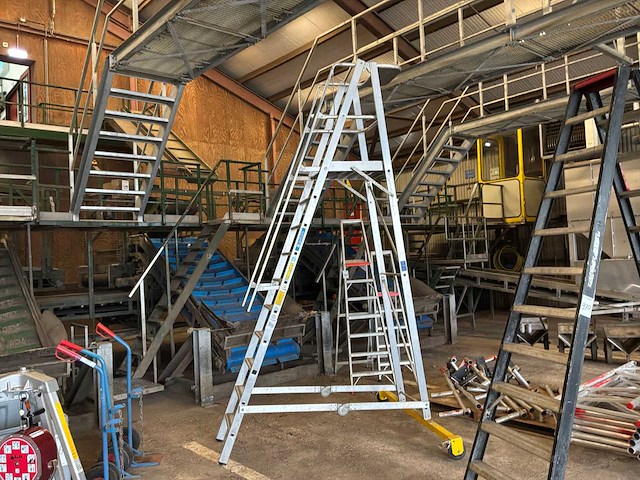 2015 zarges z600 trap - afbeelding 1 van  5