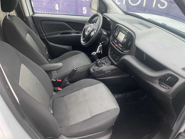2016 - fiat - doblò cargo - 1.3 mj l1h1 sx - bedrijfswagen - afbeelding 2 van  4