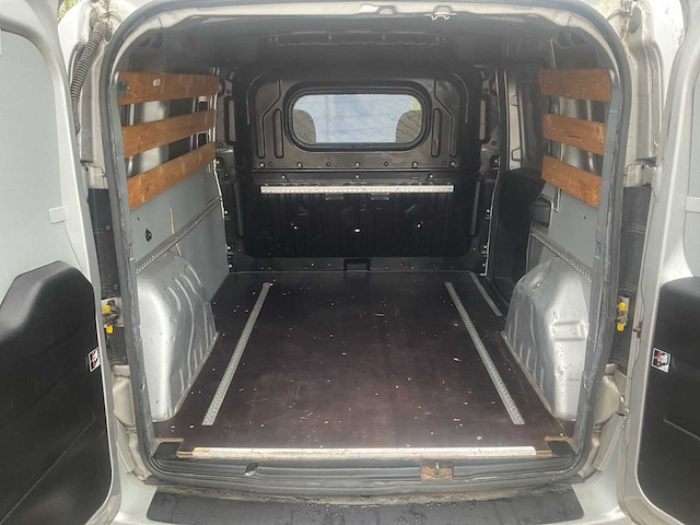 2016 - fiat - doblò cargo - 1.3 mj l1h1 sx - bedrijfswagen - afbeelding 11 van  15