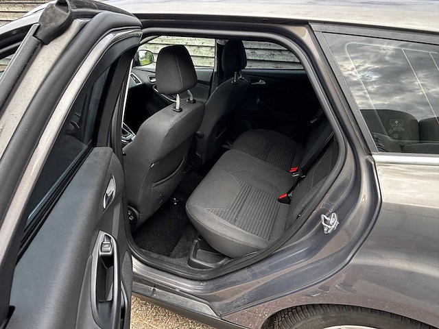 2016 - ford - focus wagon - 1.0 titanium - car - afbeelding 15 van  17