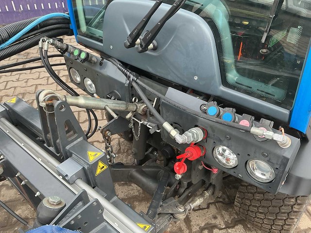 2016 - holder - mulliepark c250 - werktuigdrager met empas wave onkruidbestrijder - afbeelding 1 van  13