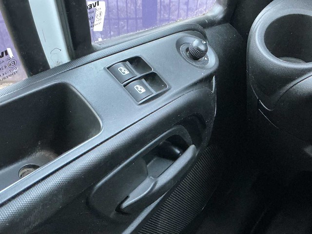 2016 - iveco - daily - 35s13v 2.3 352 h2 l - bedrijfswagen - afbeelding 4 van  13