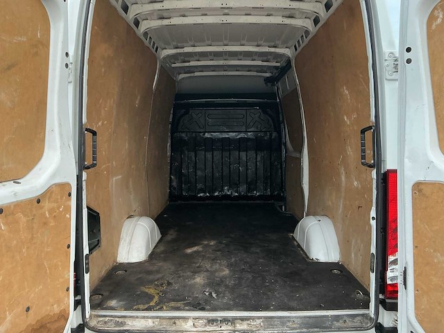 2016 - iveco - daily - 35s13v 2.3 352 h2 l - bedrijfswagen - afbeelding 9 van  13