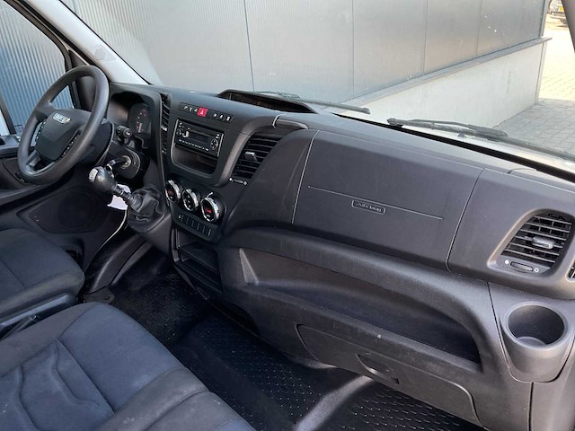 2016 - iveco - daily - 35s14v 2.3 410 h2 - bedrijfswagen - afbeelding 9 van  11