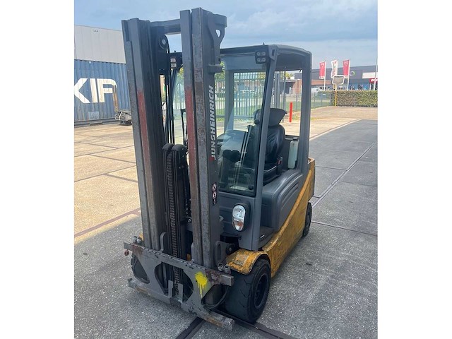 2016 - jungheinrich - efg320 - forklift trucks - afbeelding 1 van  9
