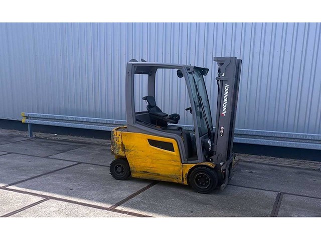 2016 - jungheinrich - efg320 - forklift trucks - afbeelding 2 van  9