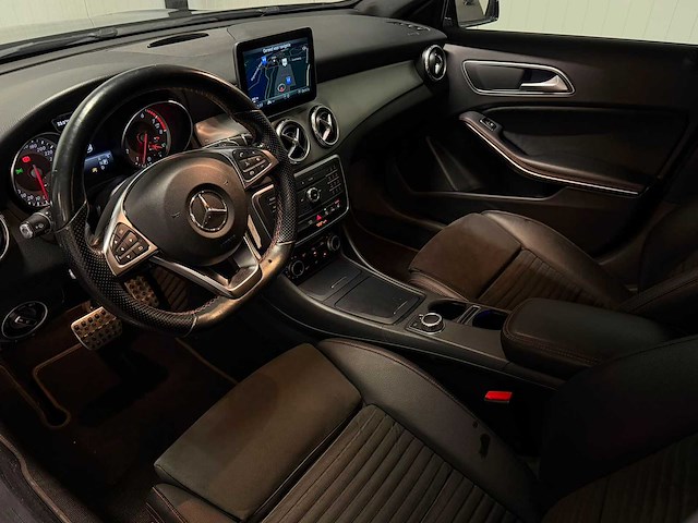 2016 - mercedes-benz - gla-klasse - 200 premium plus sg-148-n iaw - afbeelding 2 van  24