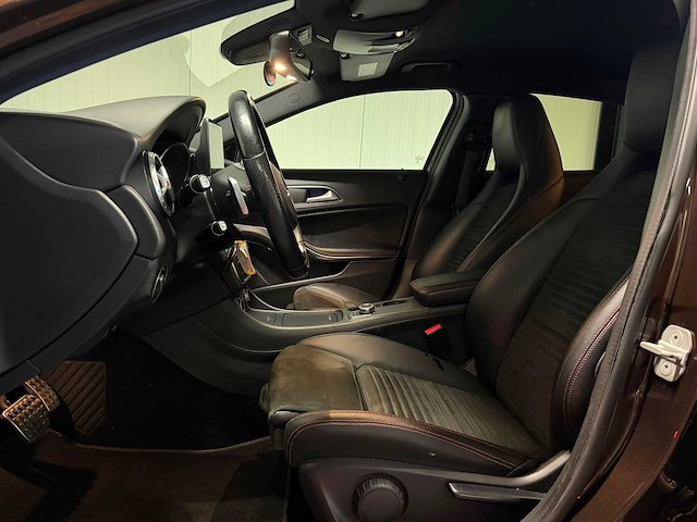 2016 - mercedes-benz - gla-klasse - 200 premium plus sg-148-n iaw - afbeelding 3 van  24