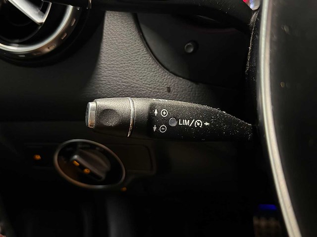 2016 - mercedes-benz - gla-klasse - 200 premium plus sg-148-n iaw - afbeelding 20 van  24