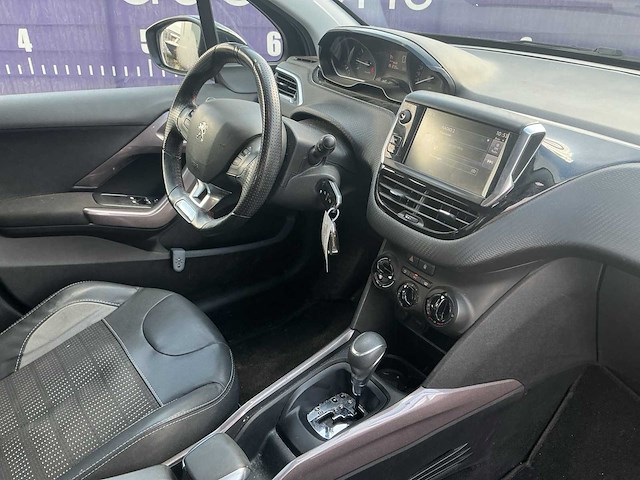2016 - peugeot - 2008 - 1.2 puretech active - personenauto - afbeelding 10 van  12