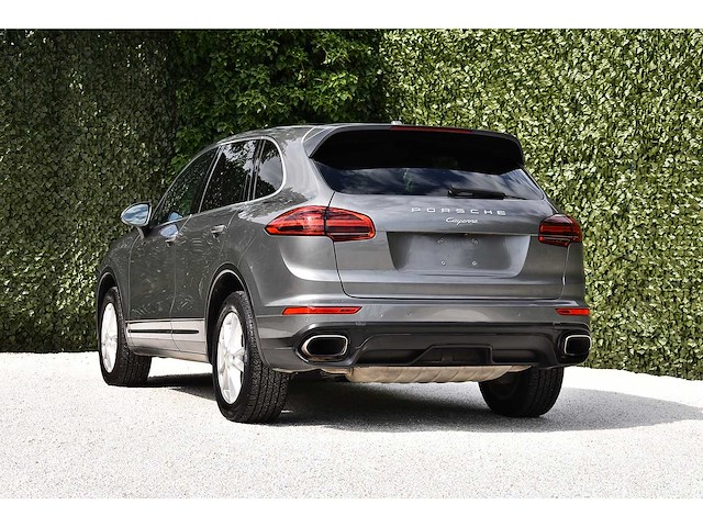 2016 - porsche - cayenne - car - afbeelding 10 van  74