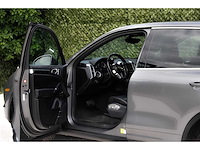 2016 - porsche - cayenne - car - afbeelding 27 van  74