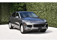 2016 - porsche - cayenne - car - afbeelding 18 van  74