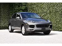 2016 - porsche - cayenne - car - afbeelding 29 van  74