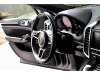 2016 - porsche - cayenne - car - afbeelding 47 van  74