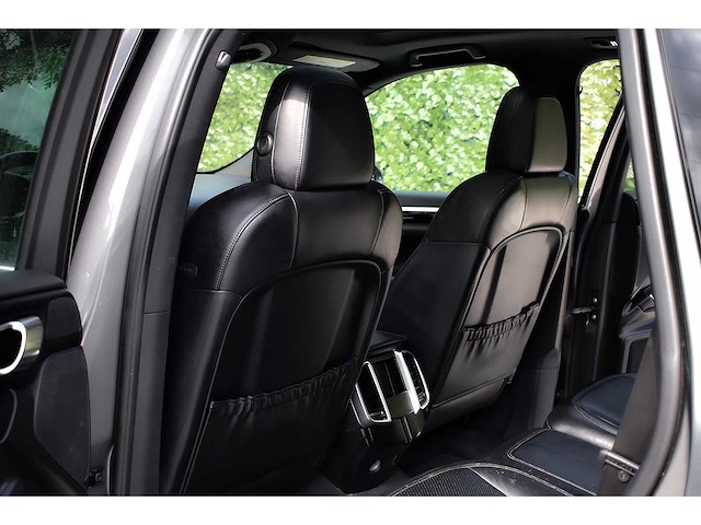 2016 - porsche - cayenne - car - afbeelding 53 van  74