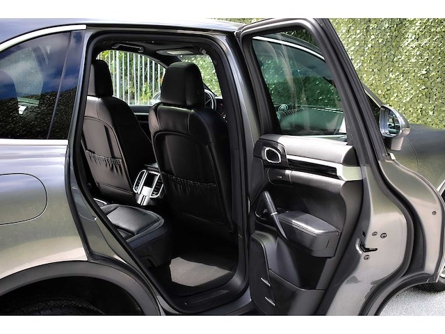 2016 - porsche - cayenne - car - afbeelding 56 van  74