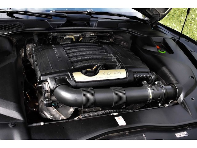 2016 - porsche - cayenne - car - afbeelding 67 van  74