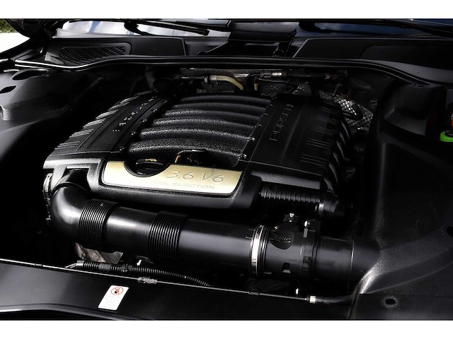 2016 - porsche - cayenne - car - afbeelding 68 van  74
