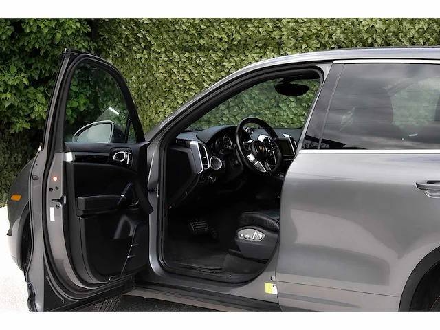 2016 - porsche - cayenne - car - afbeelding 32 van  80