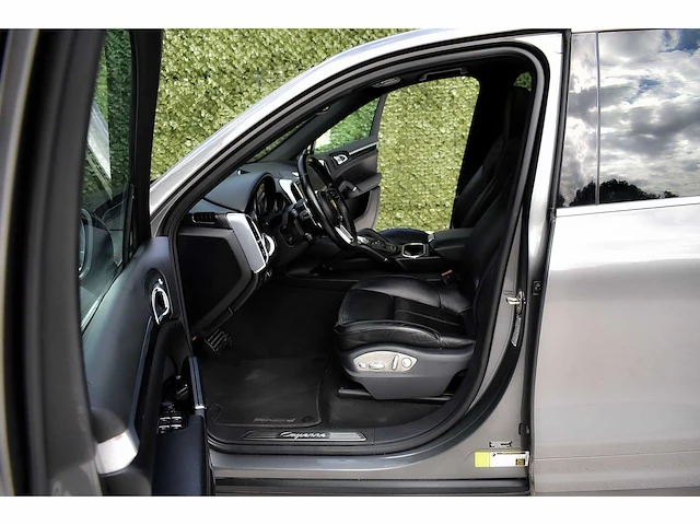 2016 - porsche - cayenne - car - afbeelding 35 van  80