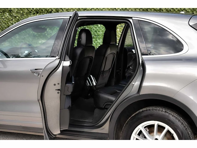 2016 - porsche - cayenne - car - afbeelding 57 van  80