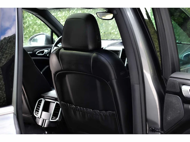 2016 - porsche - cayenne - car - afbeelding 64 van  80