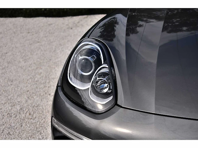 2016 - porsche - cayenne - car - afbeelding 11 van  61