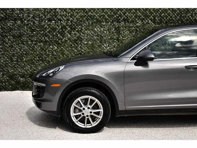 2016 - porsche - cayenne - car - afbeelding 32 van  61