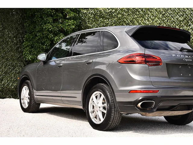 2016 - porsche - cayenne - car - afbeelding 46 van  61