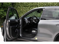 2016 - porsche - cayenne - car - afbeelding 60 van  61