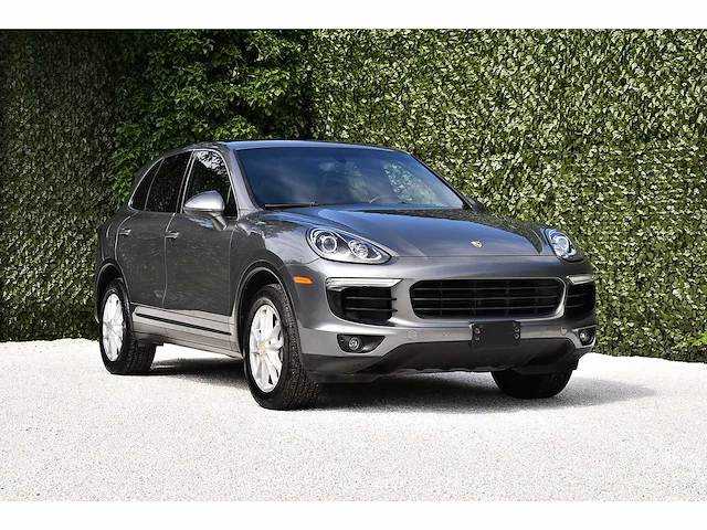 2016 - porsche - cayenne - car - afbeelding 25 van  61